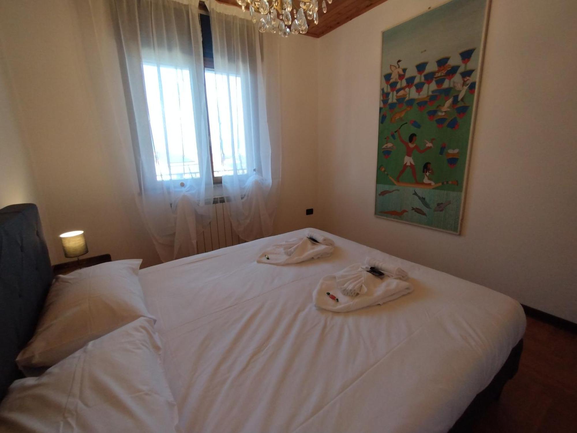 Veneta Hostel มูเจีย ภายนอก รูปภาพ