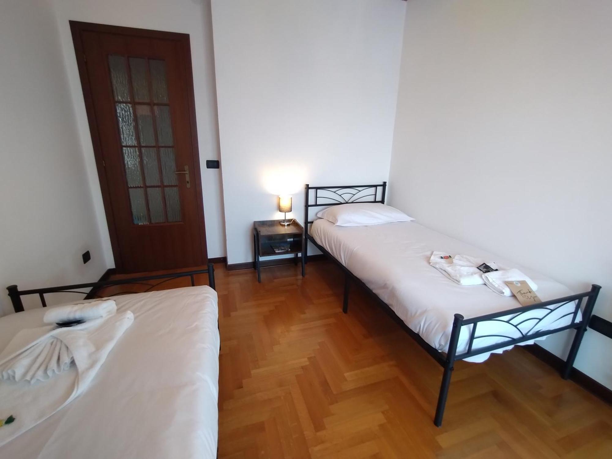 Veneta Hostel มูเจีย ภายนอก รูปภาพ
